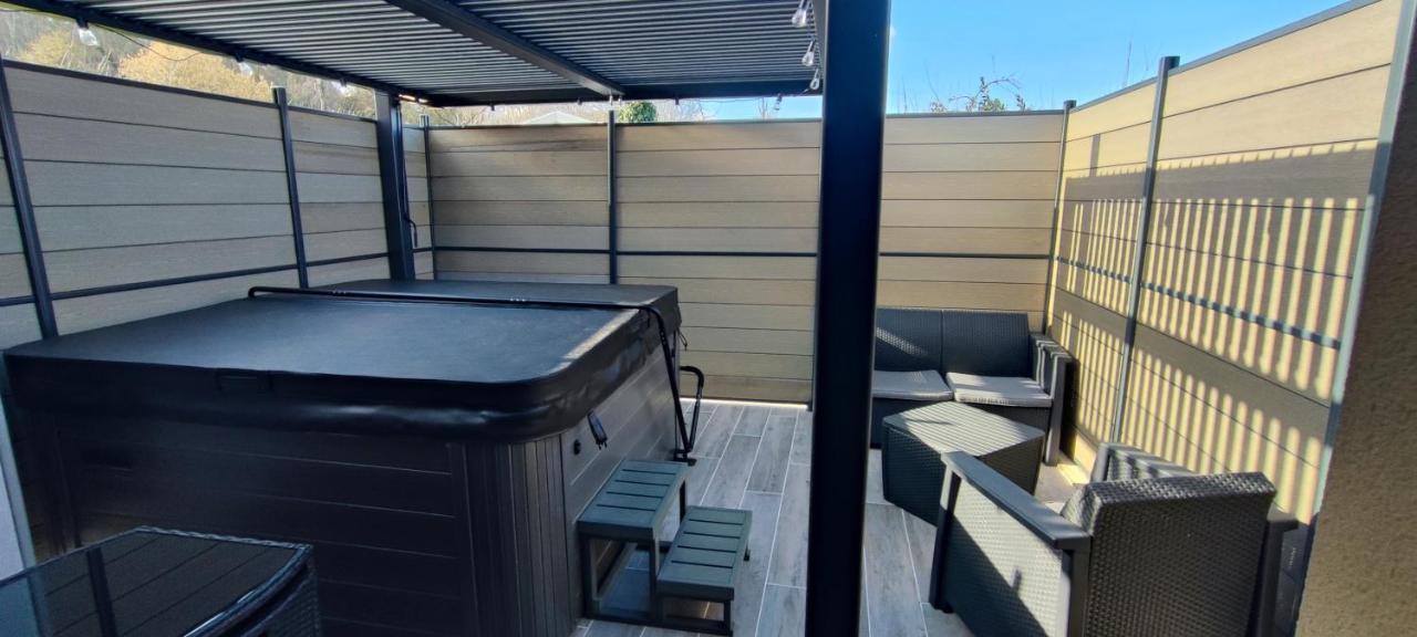 La Kaz Rhumantique Sauna And Spa Privatif La Rivière-Saint-Sauveur Buitenkant foto