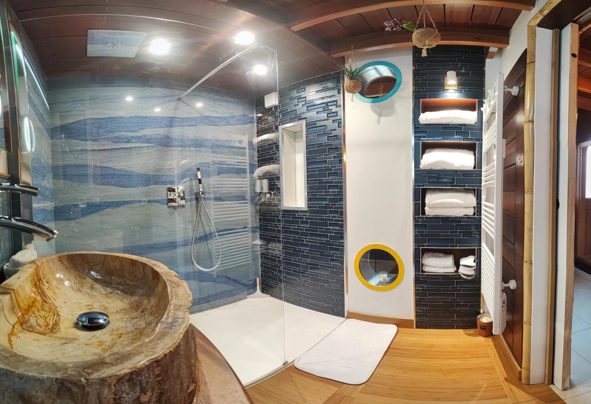La Kaz Rhumantique Sauna And Spa Privatif La Rivière-Saint-Sauveur Buitenkant foto